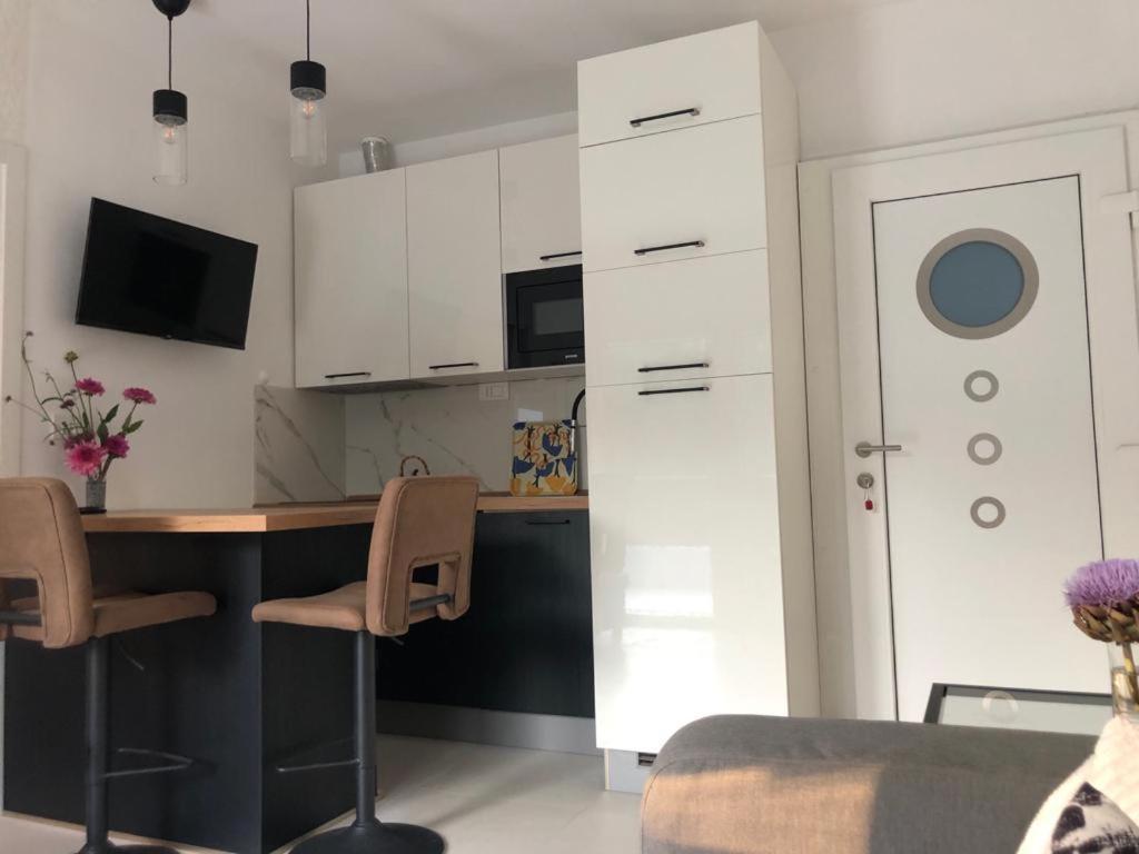 Apartment Lena Чизичі Екстер'єр фото