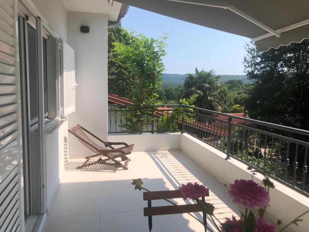 Apartment Lena Чизичі Екстер'єр фото